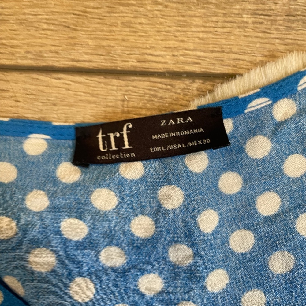 Zara blue polka dot button down blouse - Picture 2 of 5